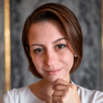 Juhász Klaudia, Back Office